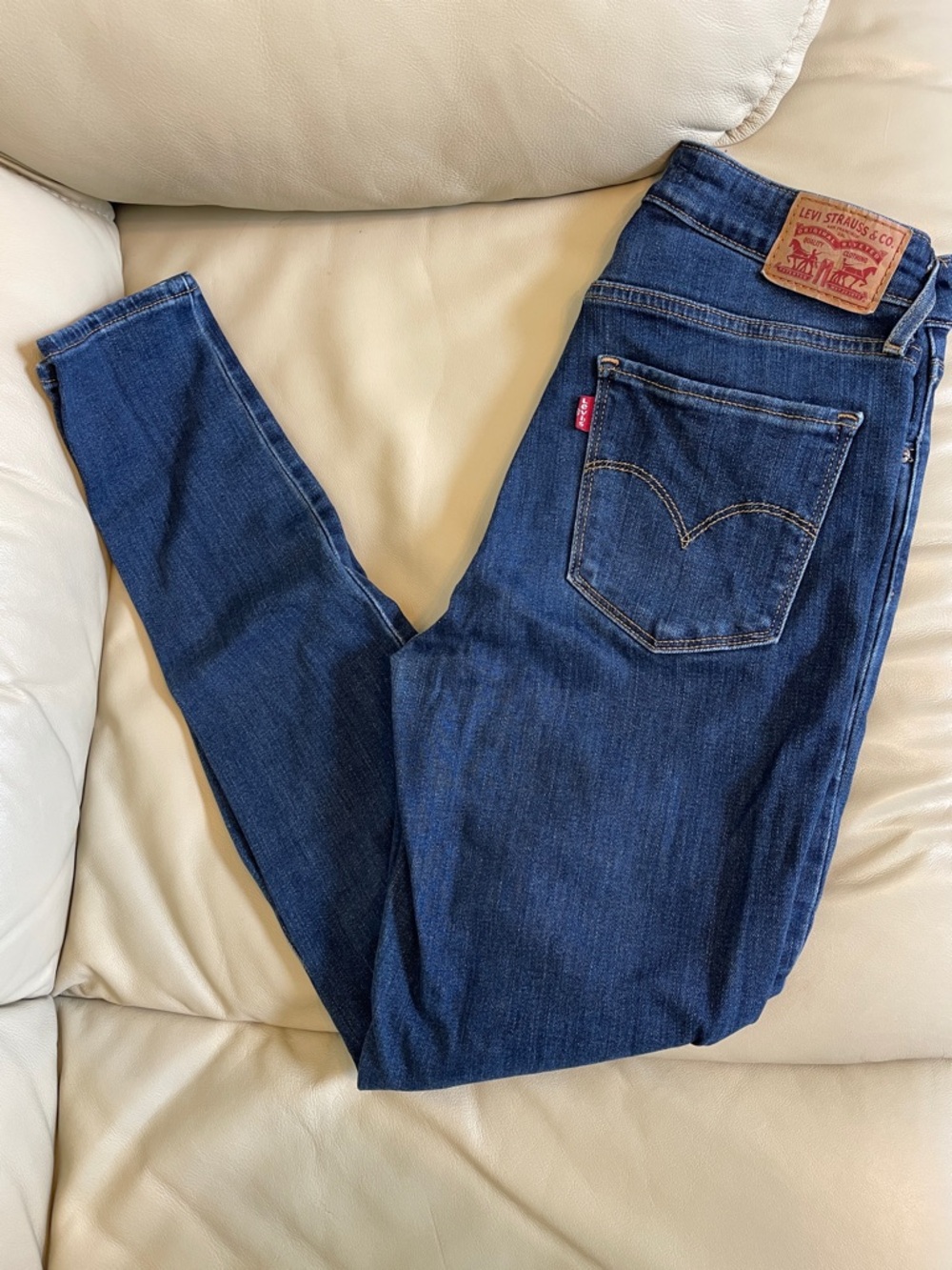 Levi's 721 High Rise Skinny Jeans